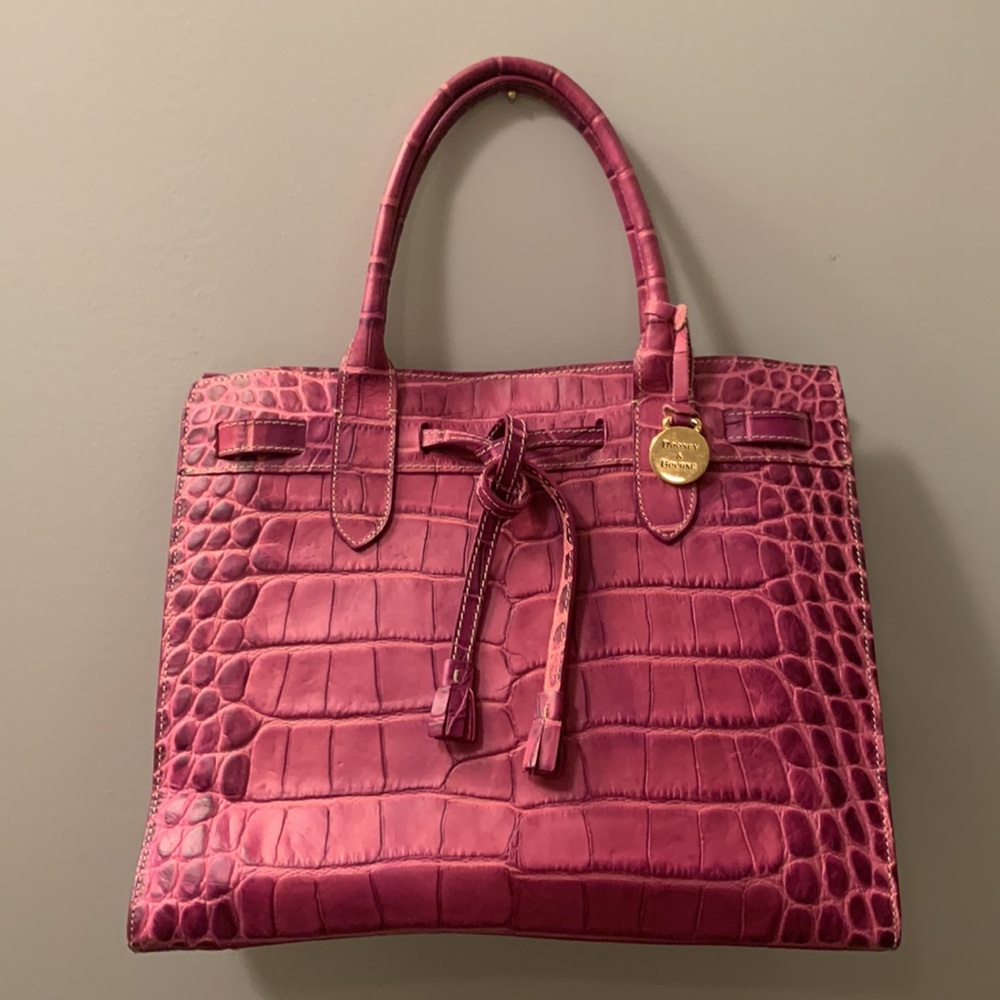 Faux-Croc Tote Shoulder Bag in Berry Pink